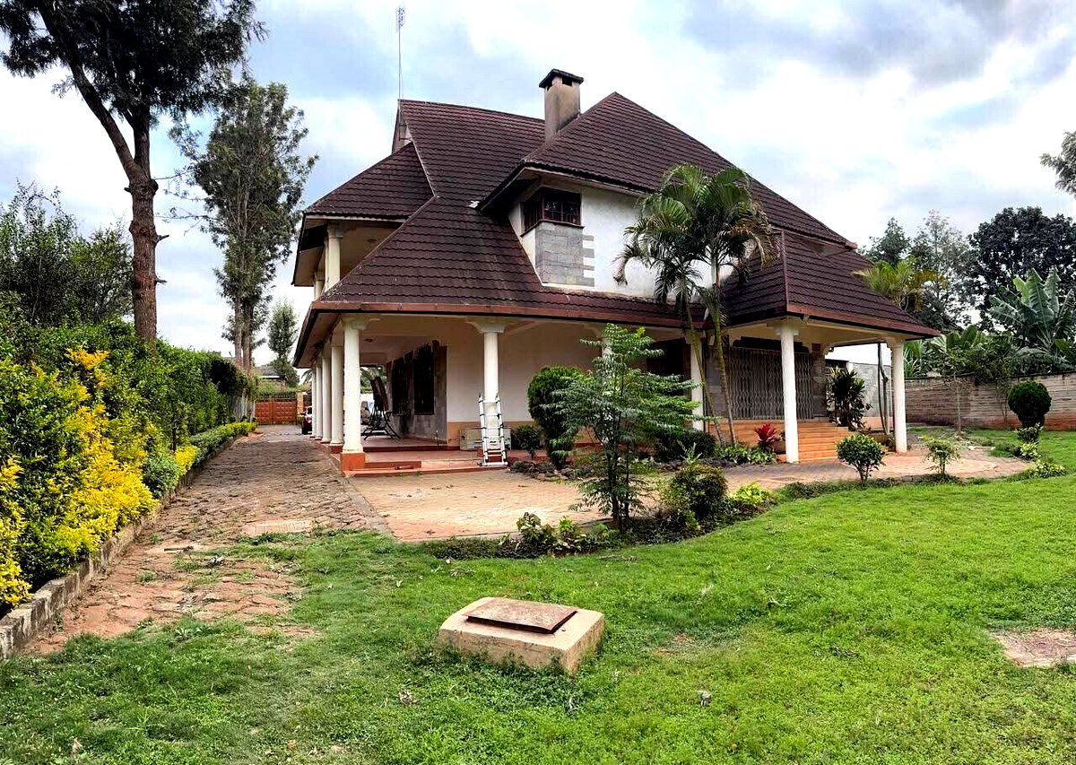 7-Bedroom Mansion on Half Acre with Staff Quarters - Muthaiga North