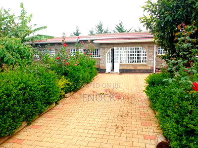 3bdrm Bungalow in Silas, Kapsoya for sale - Image 1