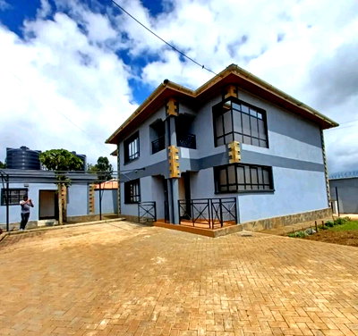 4BR Garden Home with Parking