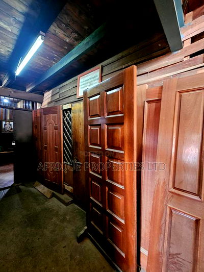 Prime Godown for Sale in Industrial Area - Image 7