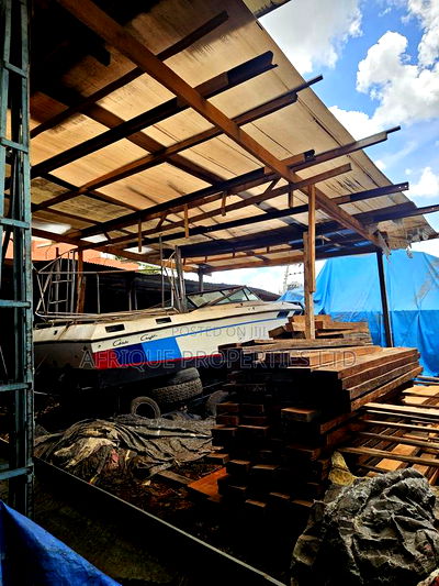 Prime Godown for Sale in Industrial Area - Image 11