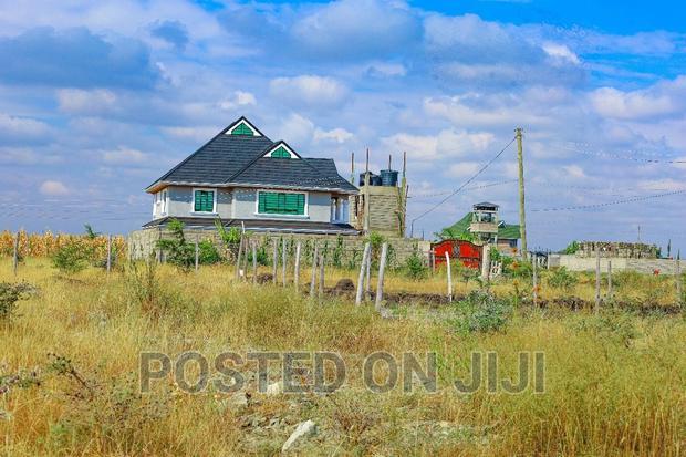 Plots in Silicon Valley Estate- Kamakis