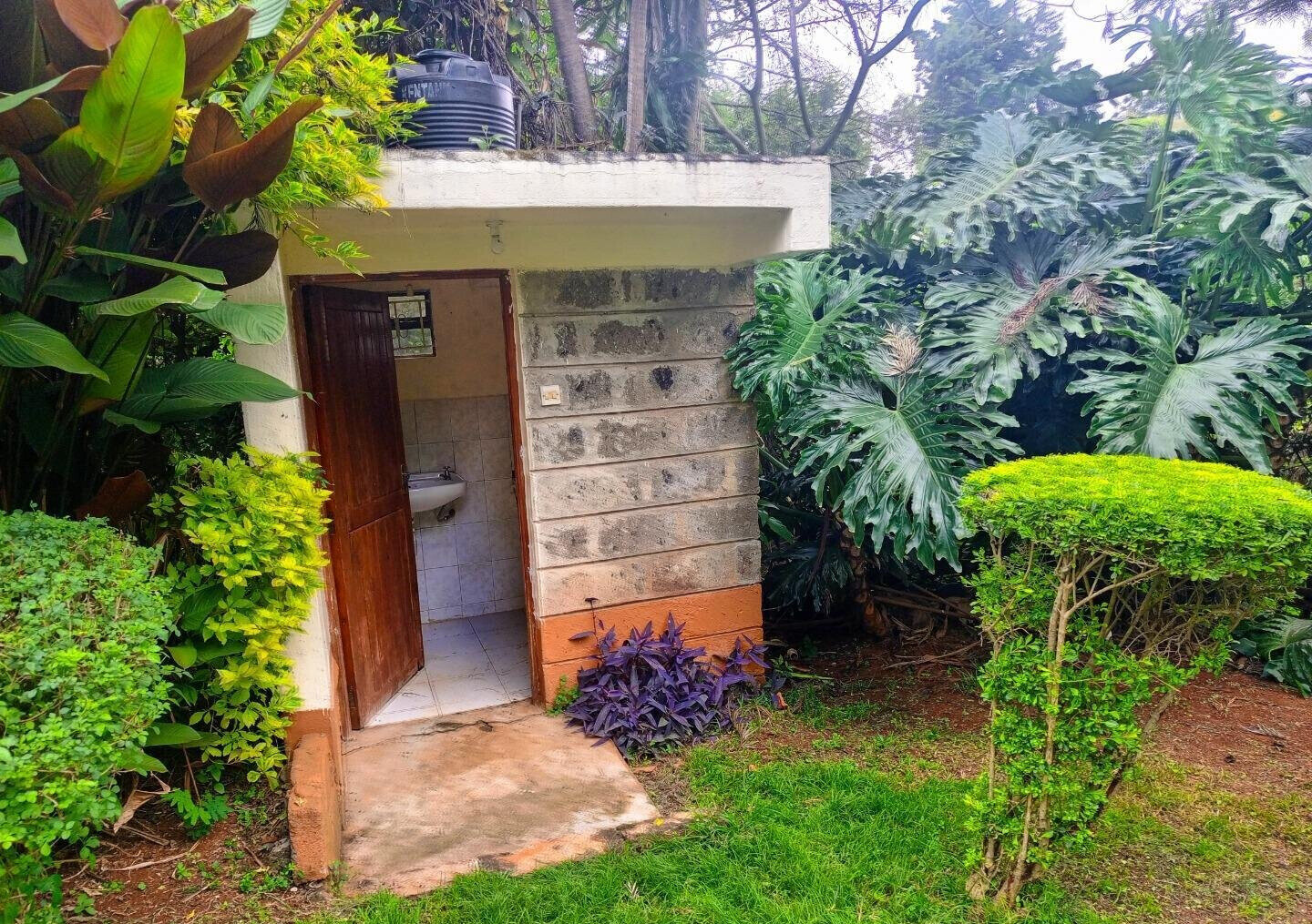 0.57 Acre Garden Home at KSh 200K