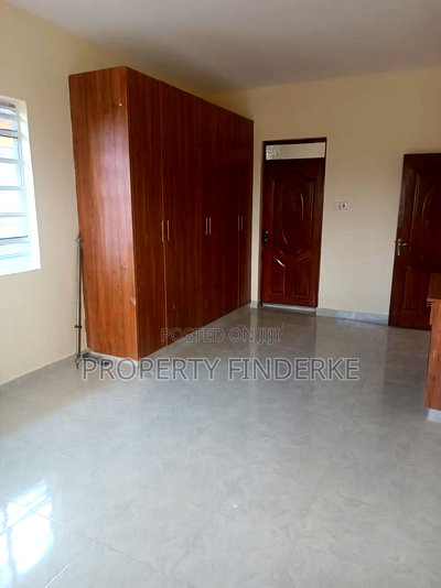 3bdrm Bungalow in Kitengela for sale - Image 2