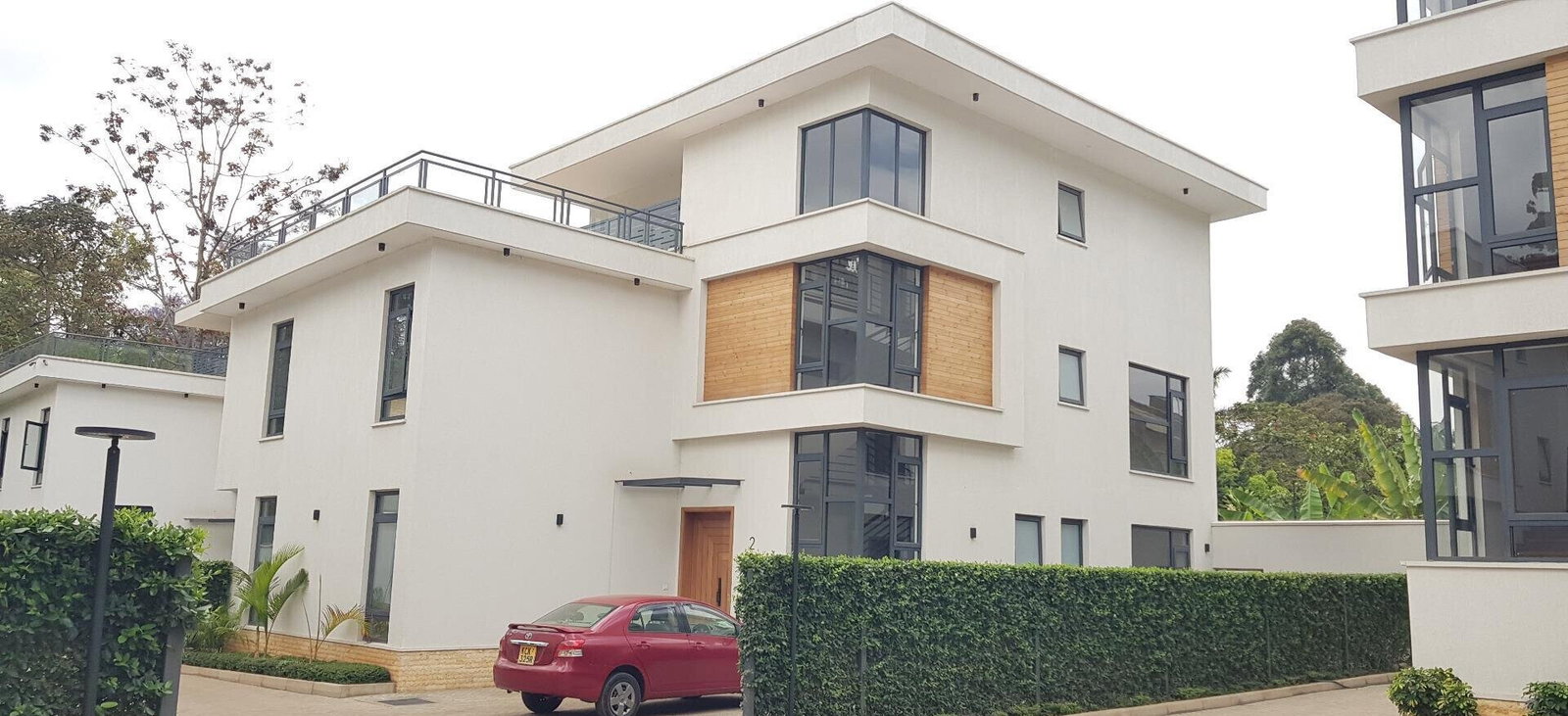 Newly Built 5-Ensuite Townhouse with Rooftop Terrace - Lavington