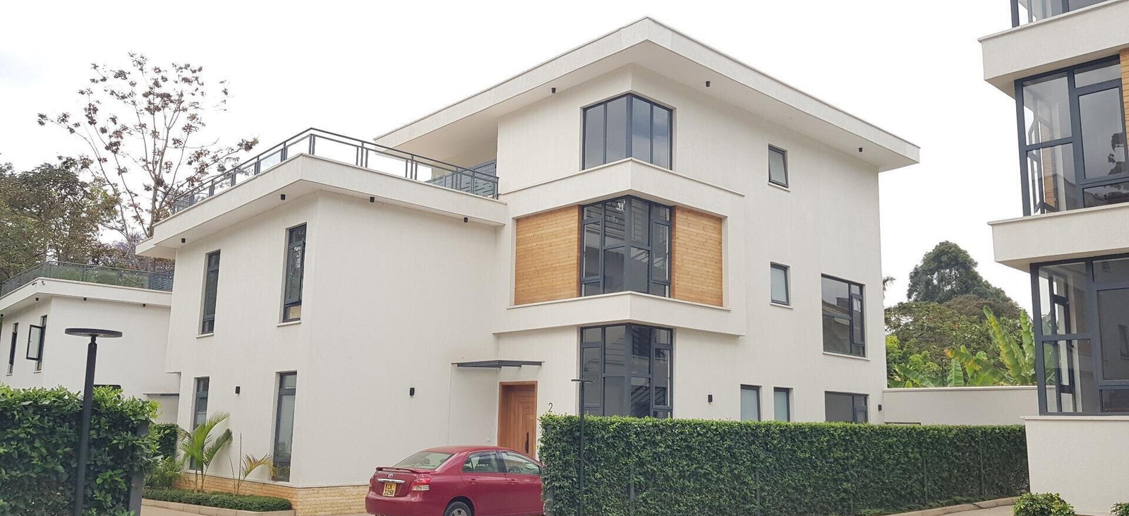 Newly Built 5-Ensuite Townhouse with Rooftop Terrace - Lavington