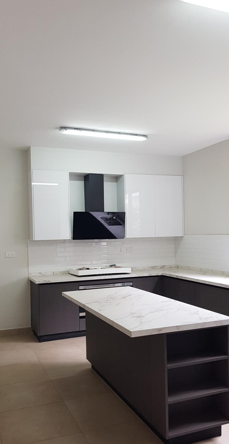 Newly Built 5-Ensuite Townhouse with Rooftop Terrace - Lavington