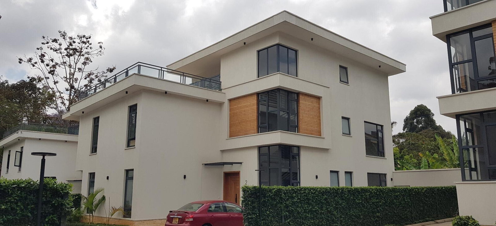 Newly Built 5-Ensuite Townhouse with Rooftop Terrace - Lavington