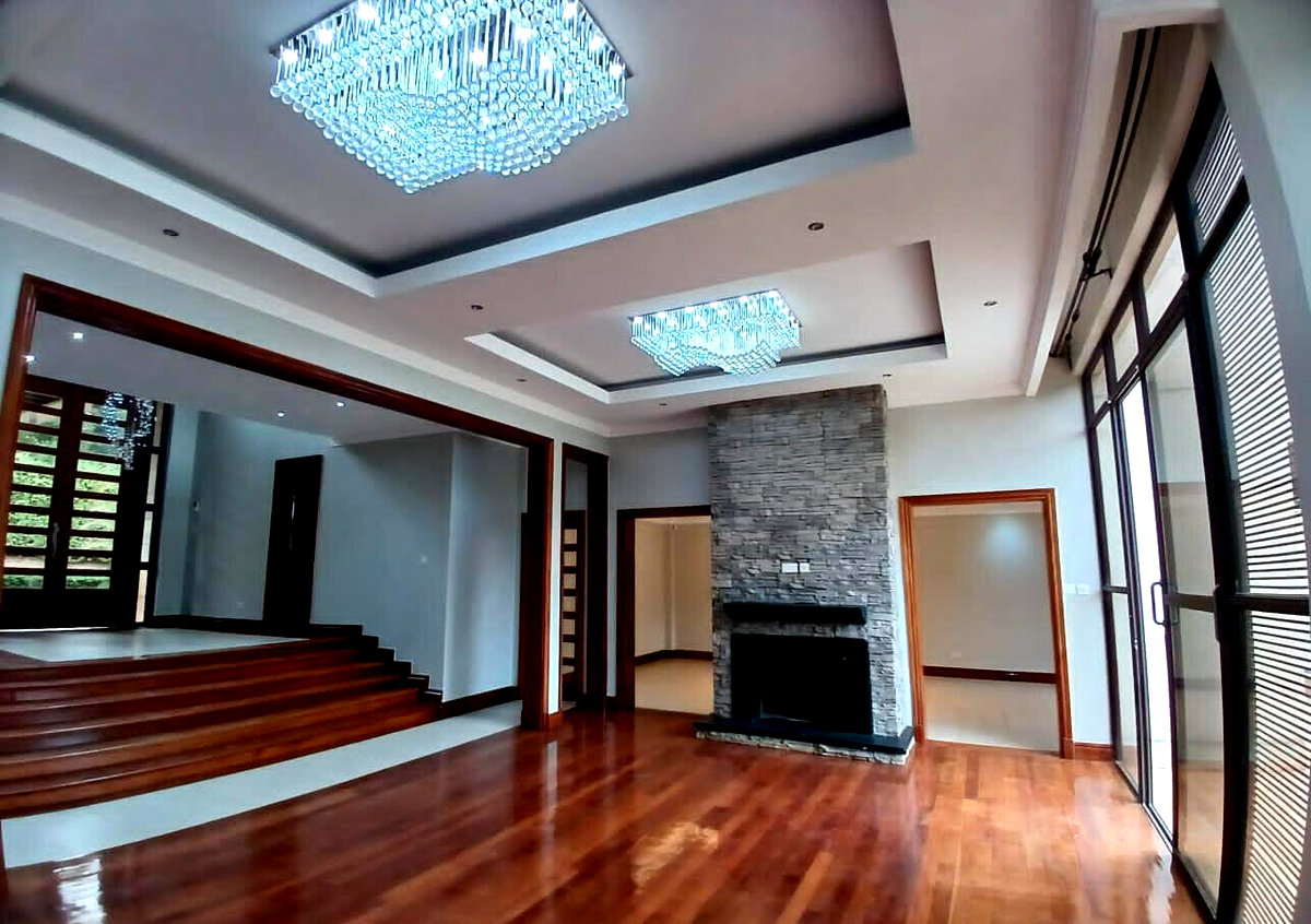 5-Bed Villa with DSQ & Clubhouse on Half-Acre – Karen