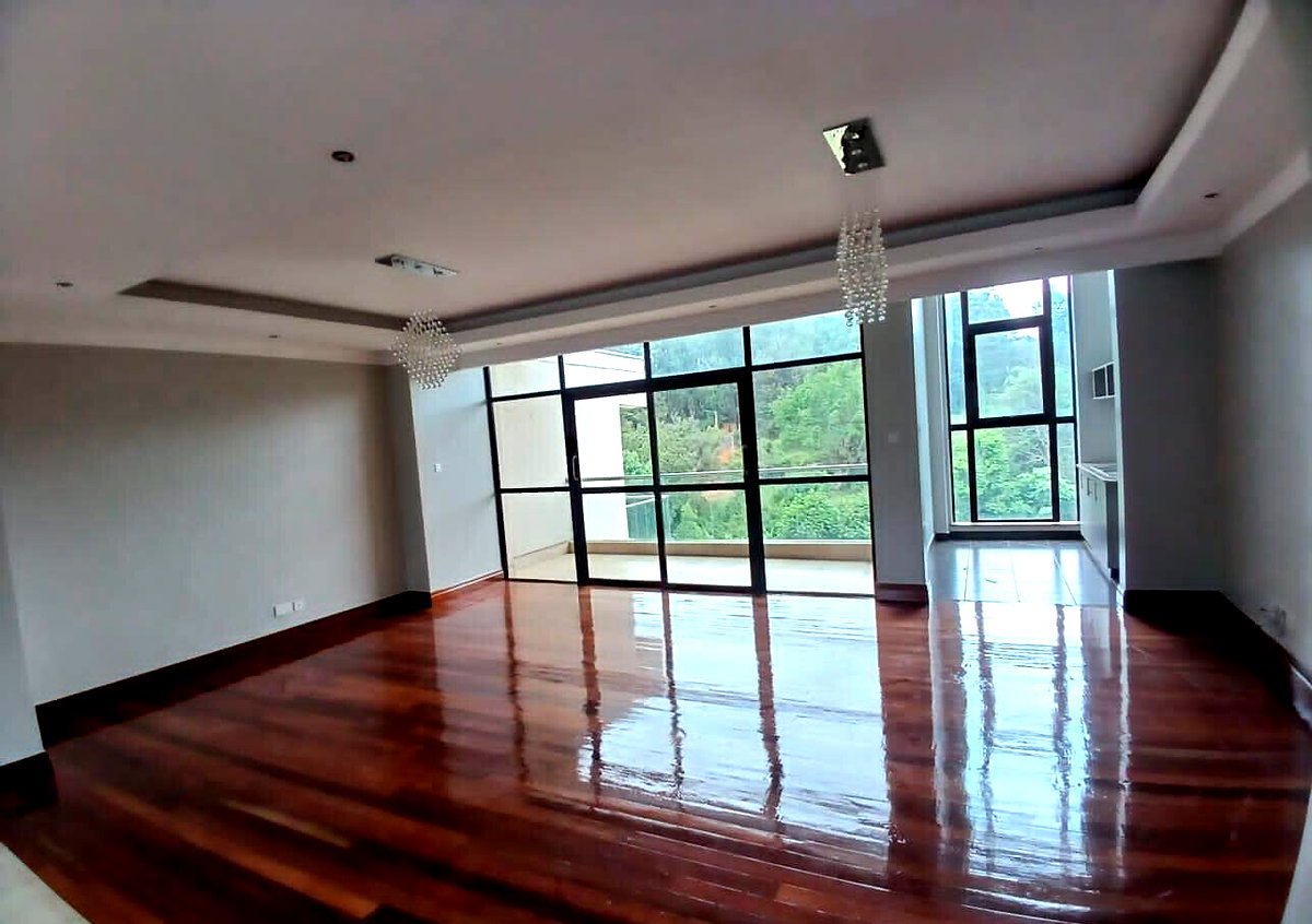 5-Bed Villa with DSQ & Clubhouse on Half-Acre – Karen
