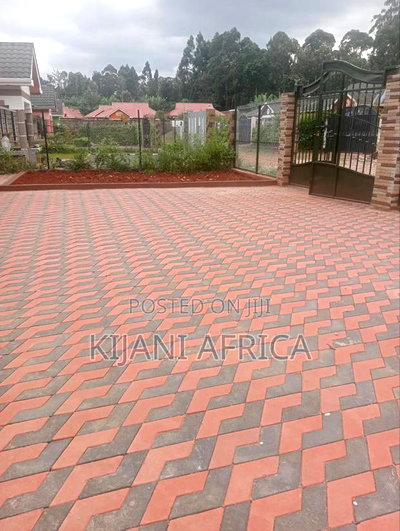 3bdrm Bungalow in Kenyatta Road / Theta for rent - Image 7