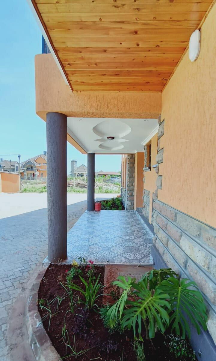 Brand New 5BR All-Ensuite Townhouse on Quarter Acre - Hard Rock Estate, Ruiru