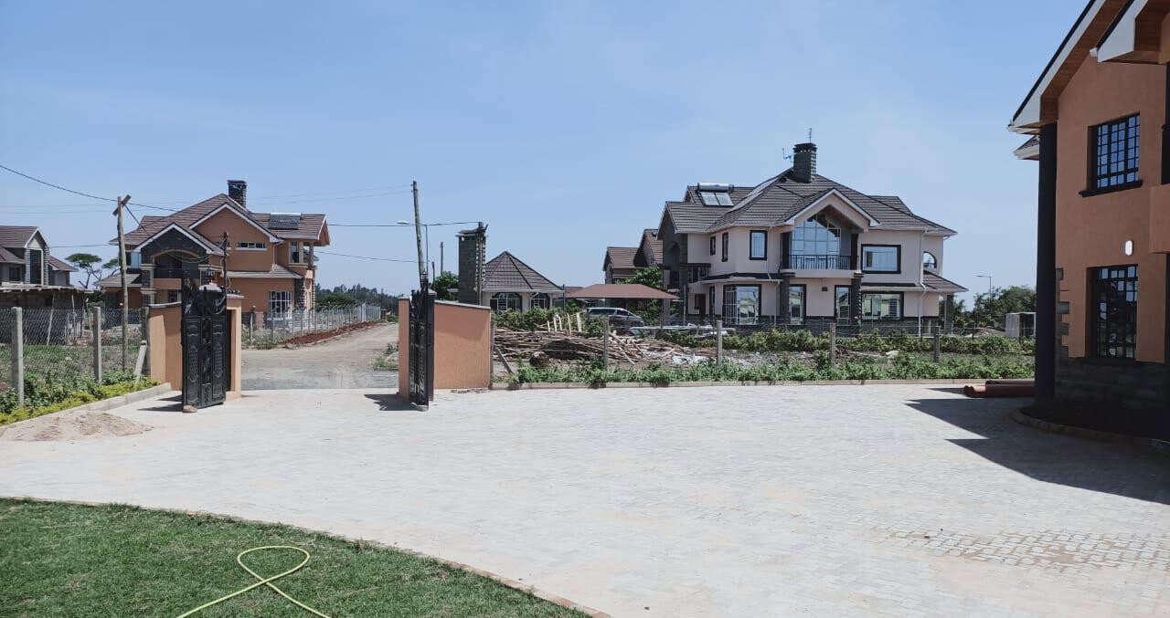 Brand New 5BR All-Ensuite Townhouse on Quarter Acre - Hard Rock Estate, Ruiru