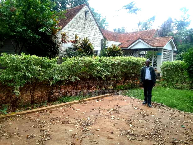 5bdrm Bungalow in Ridgeways for rent