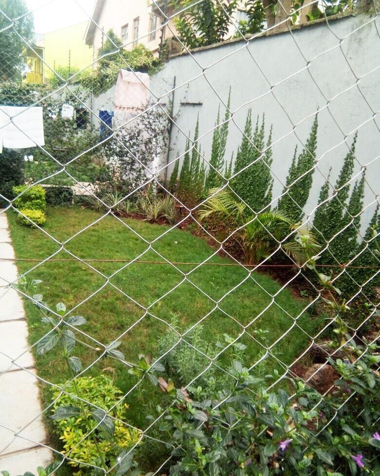 4BR Townhouse with Attic Floor & Solar Water - Thogoto