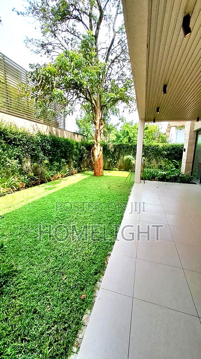5bdrm Villa in Riverside for sale - Image 1
