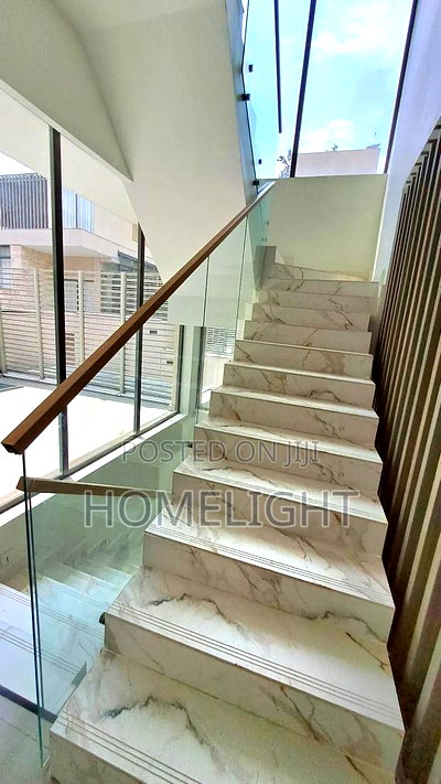 5bdrm Villa in Riverside for sale - Image 5