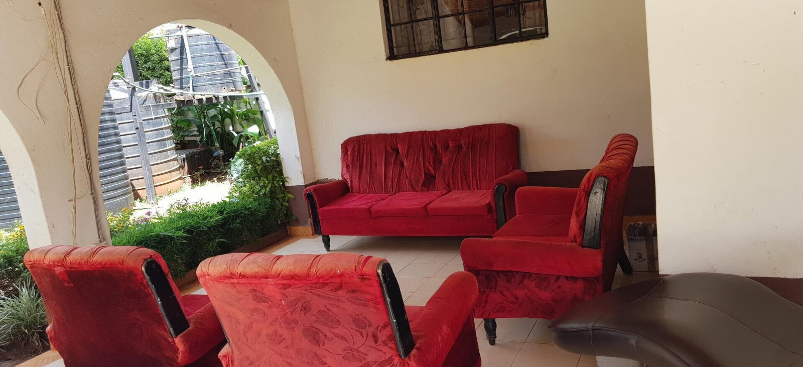 Half Acre Garden Home for KSh 380K