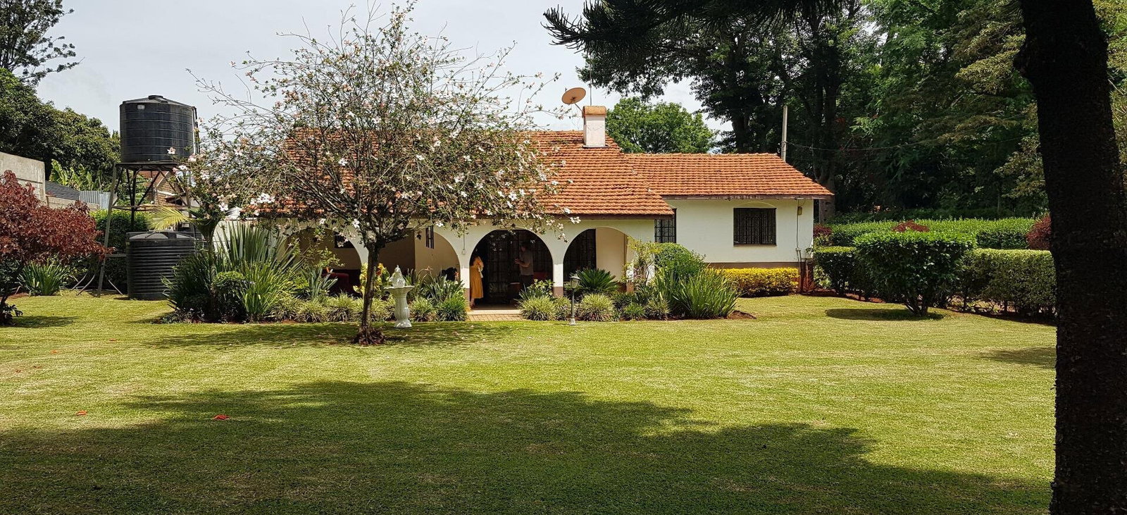 Half Acre Garden Home for KSh 380K