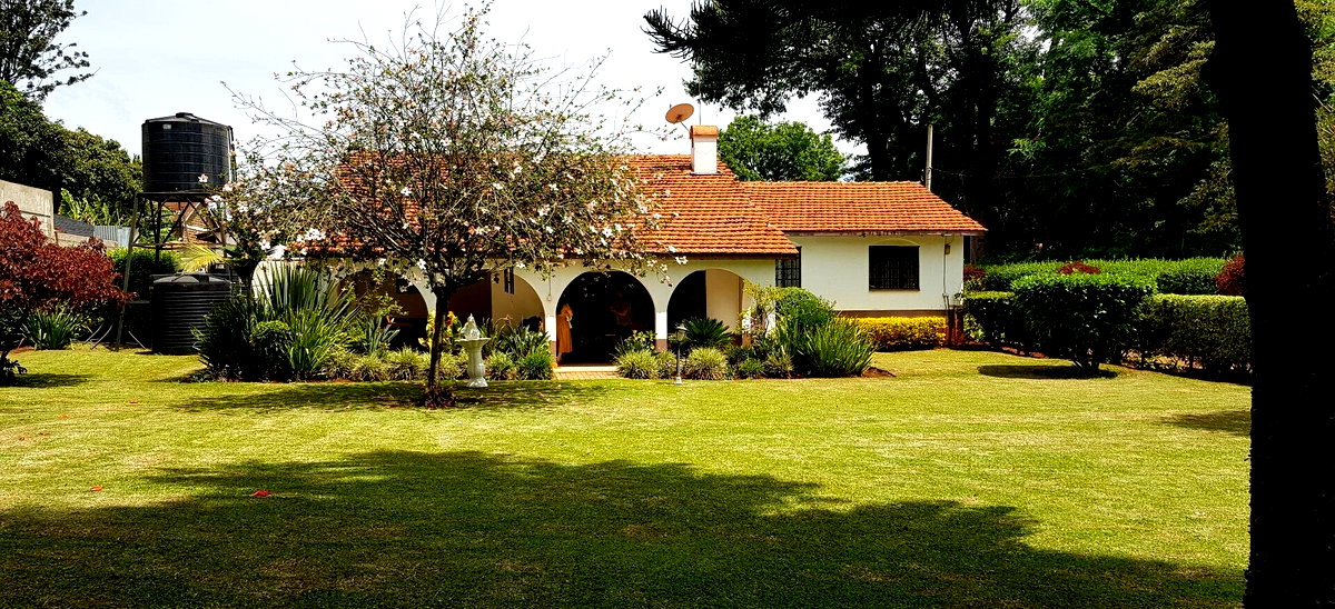 Half Acre Garden Home for KSh 380K