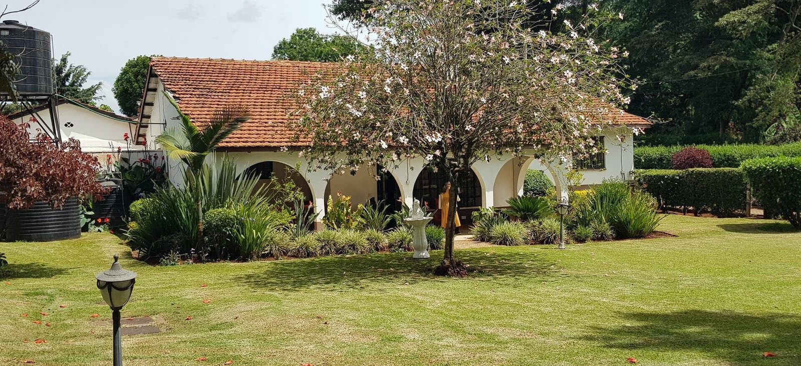 Half Acre Garden Home for KSh 380K