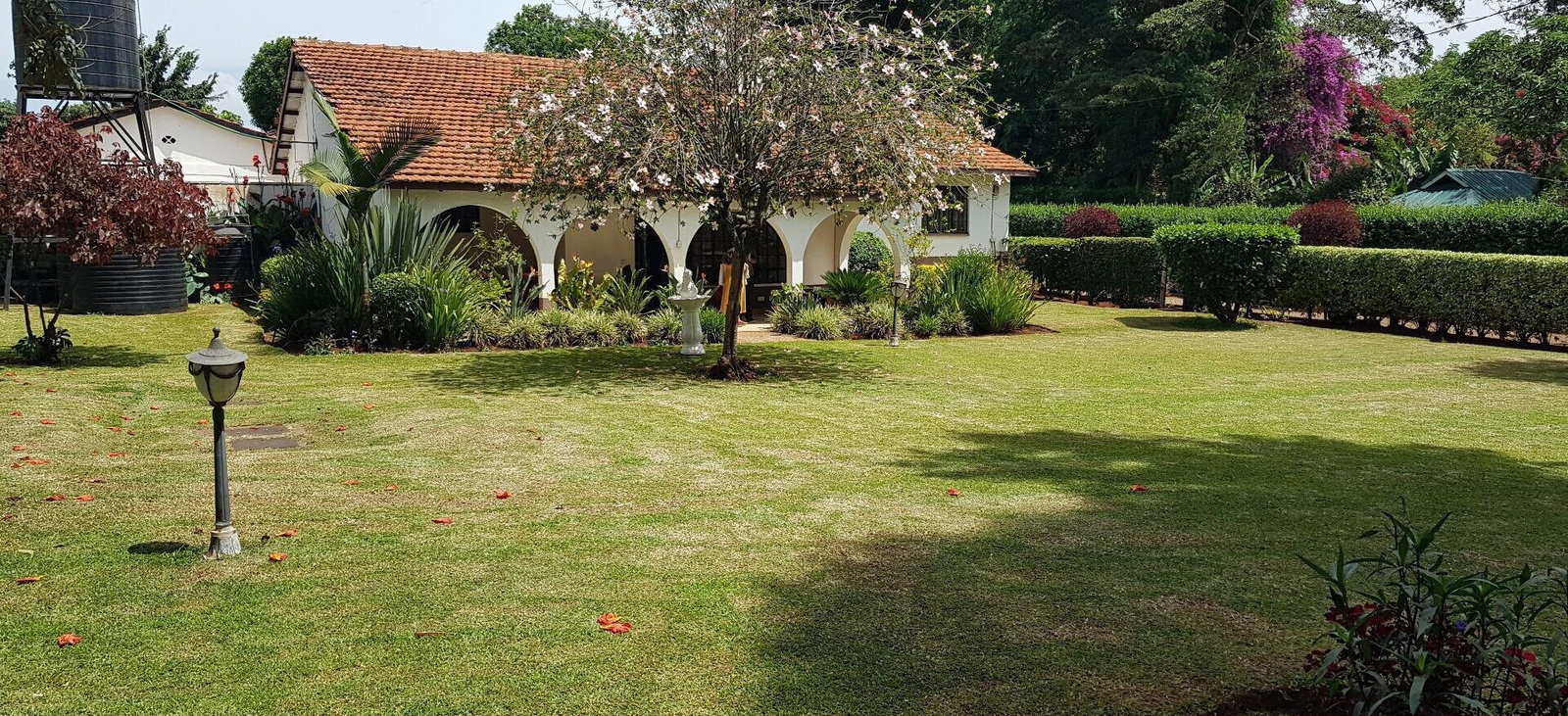 Half Acre Garden Home for KSh 380K