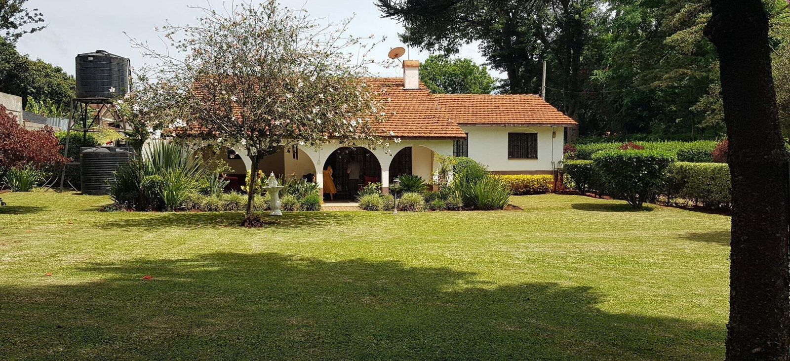 Half Acre Garden Home for KSh 380K