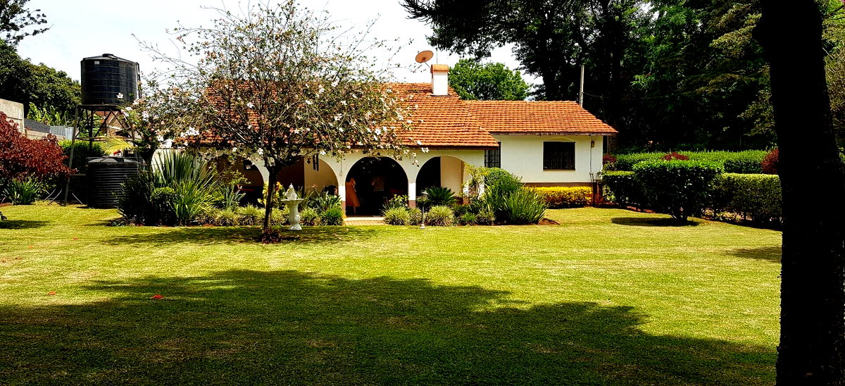 Half Acre Garden Home for KSh 380K