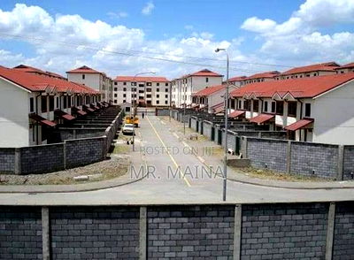 3bdrm Condo in Nyayo Estate for sale - Image 2