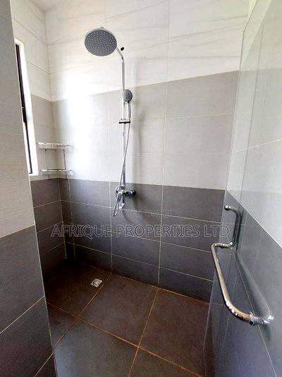 4bdrm Mansion in Kiambu Road for sale - Image 12