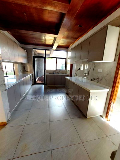 4bdrm Mansion in Kiambu Road for sale - Image 3