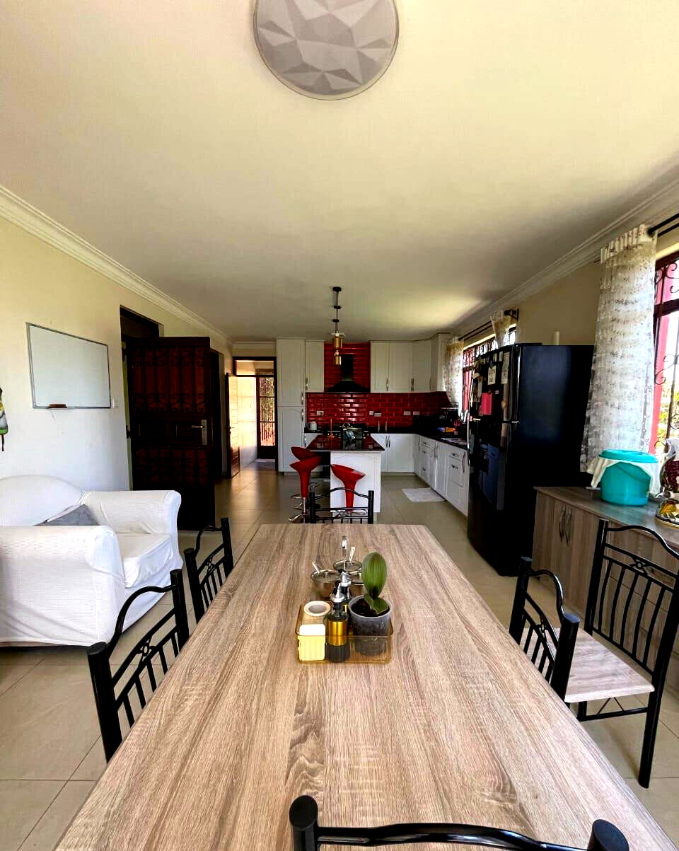 5-Ensuite Townhouse with Guest Wing & Gazebo – Fairacres, Karen