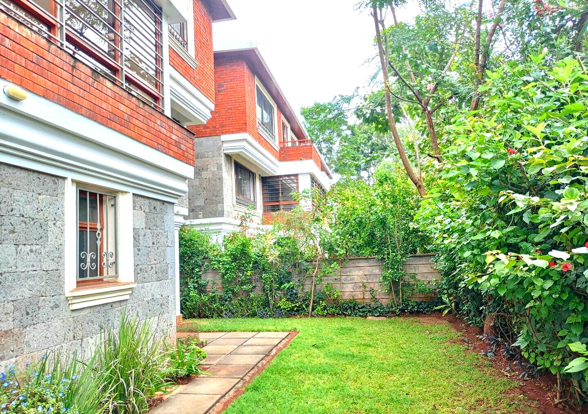 50x100 Townhouse with Garden