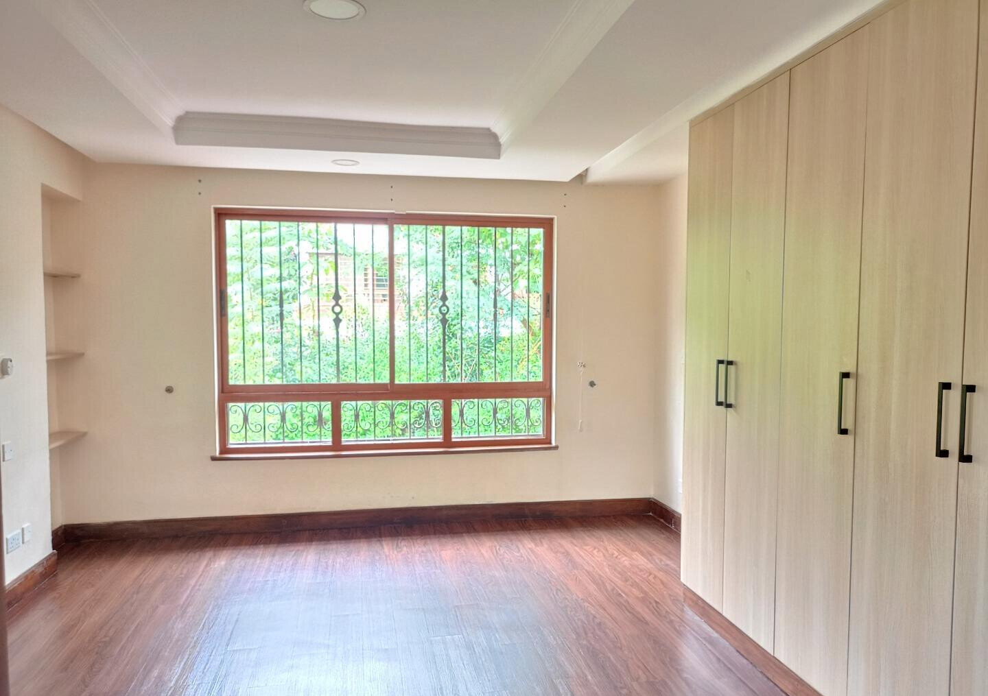 50x100 Townhouse with Garden