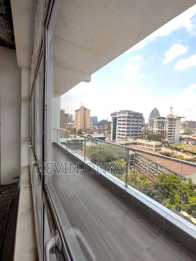 A Very New Office Space, 1000 SQFT at Hurlingham for Lease - Image 4