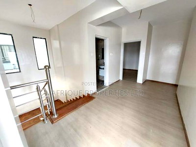 5bdrm Duplex in Parkland, Parklands/Highridge for rent - Image 8