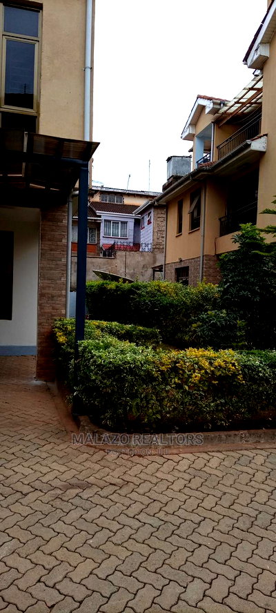 5bdrm Townhouse/Terrace in Henrik Villas, Valley Arcade for Sale - Image 1