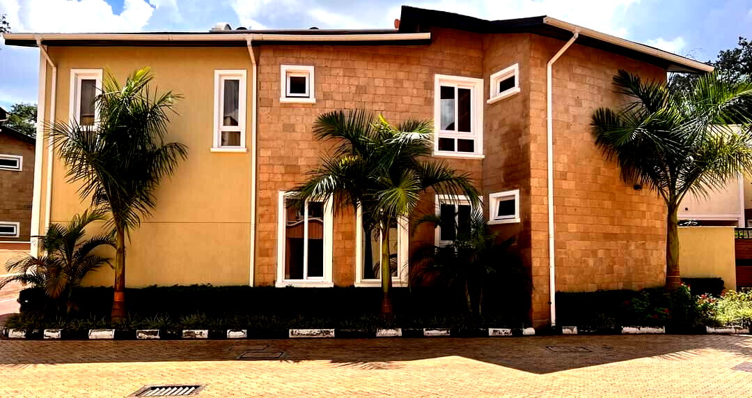 Ultra-Modern 5BR Townhouse in Gated Community of 8 - Kilimani