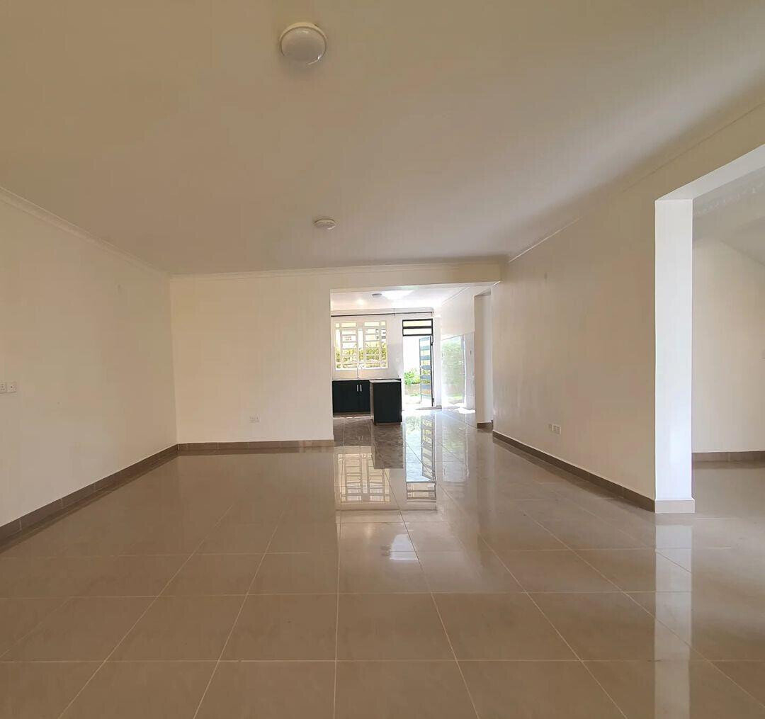 4BR All-Ensuite Townhouse with Manicured Gardens - Kitengela