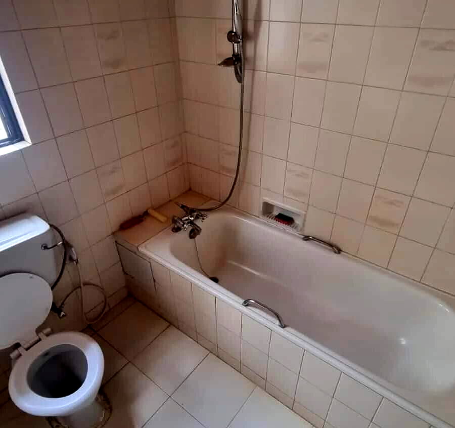 4BR Maisonette with Sunken Living Room & Private Garden - Kilimani