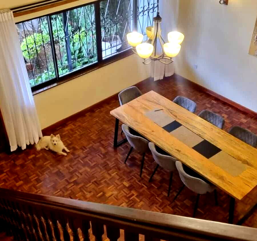 4BR Maisonette with Sunken Living Room & Private Garden - Kilimani