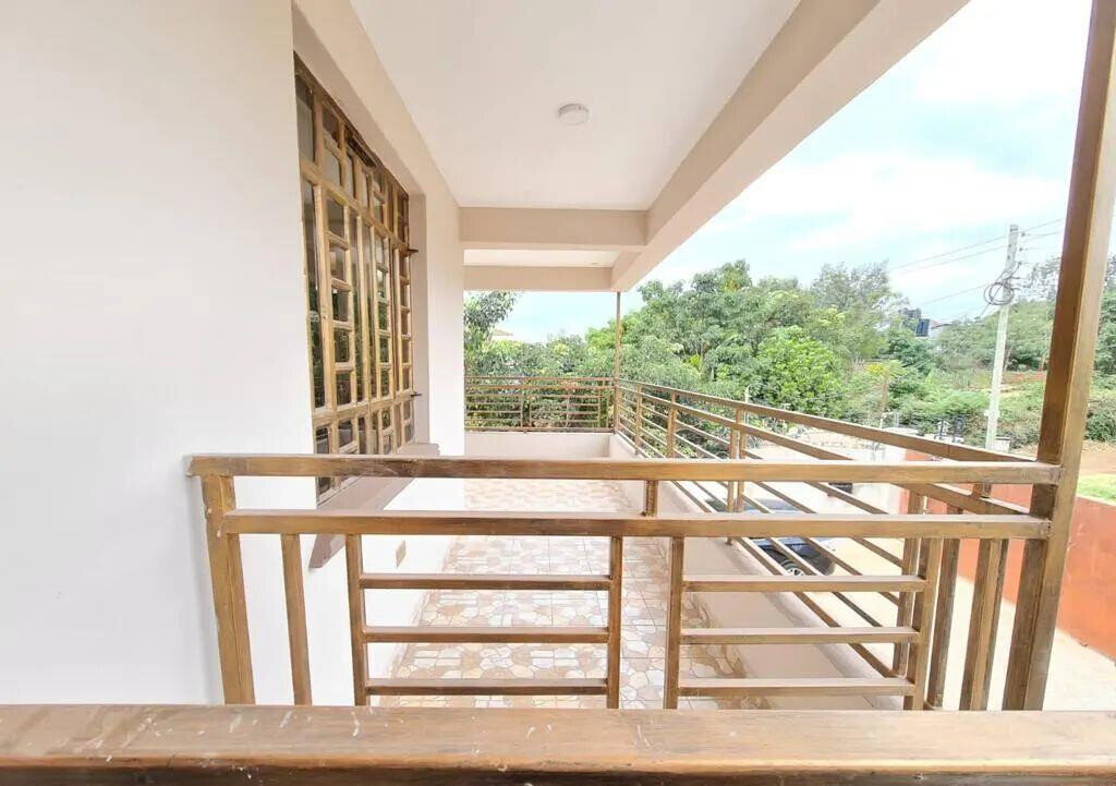 3BR Mini Apartment with Rooftop Terrace & DSQ - Thome