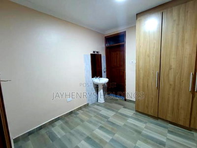 5bdrm House in Kamakis for rent - Image 18