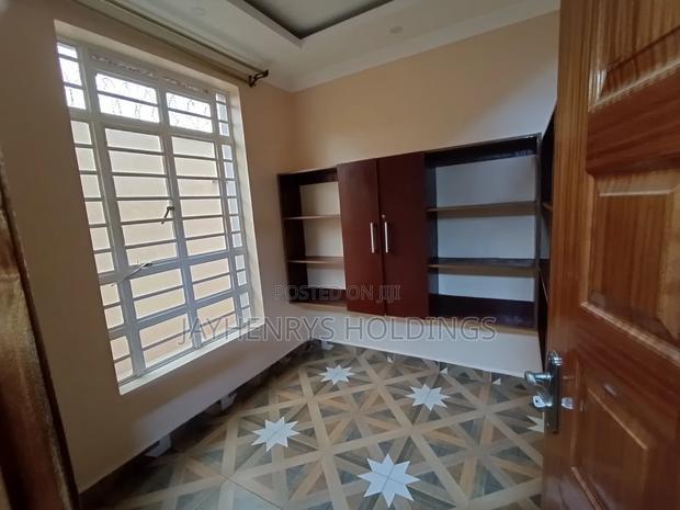 5bdrm House in Kamakis for rent