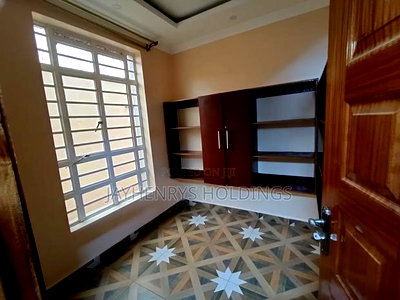 5bdrm House in Kamakis for rent - Image 6