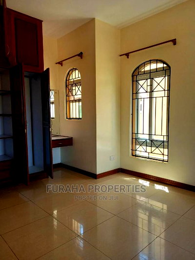 5bdrm Maisonette in Nyali for Sale - Image 8