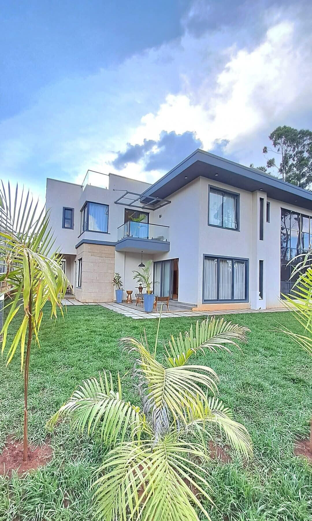 5-Ensuite Villa with Heated Pool & Rooftop Terrace - Loresho