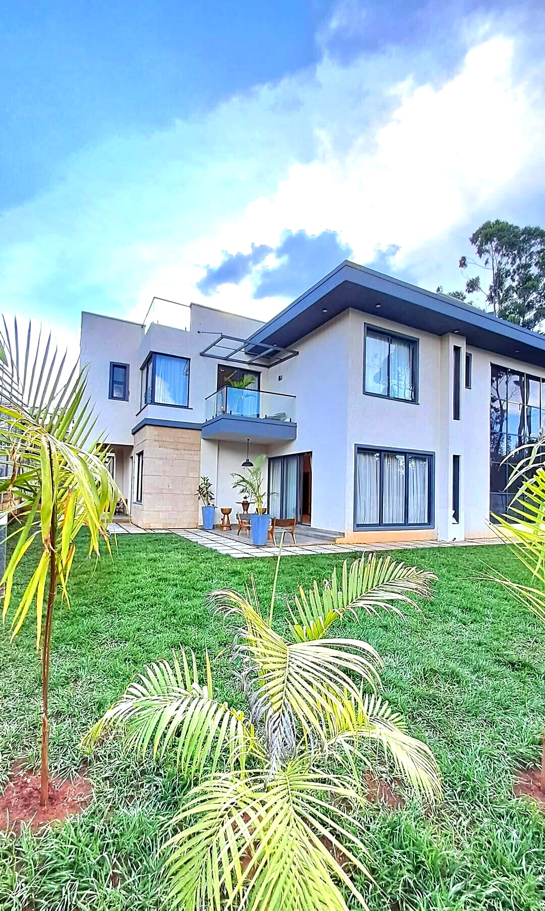 5-Ensuite Villa with Heated Pool & Rooftop Terrace - Loresho