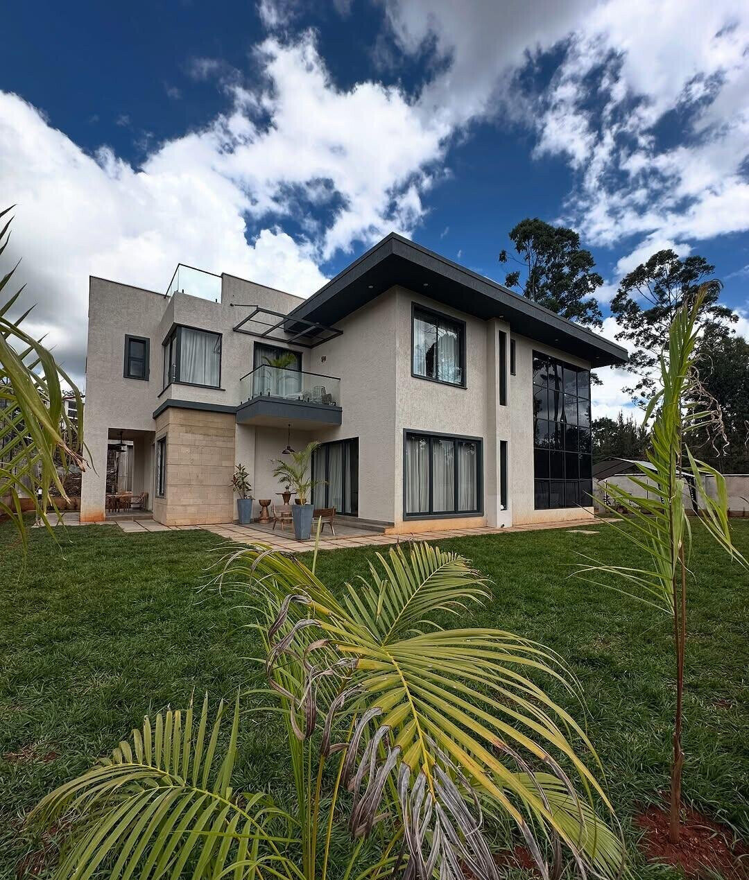5-Ensuite Villa with Heated Pool & Rooftop Terrace - Loresho