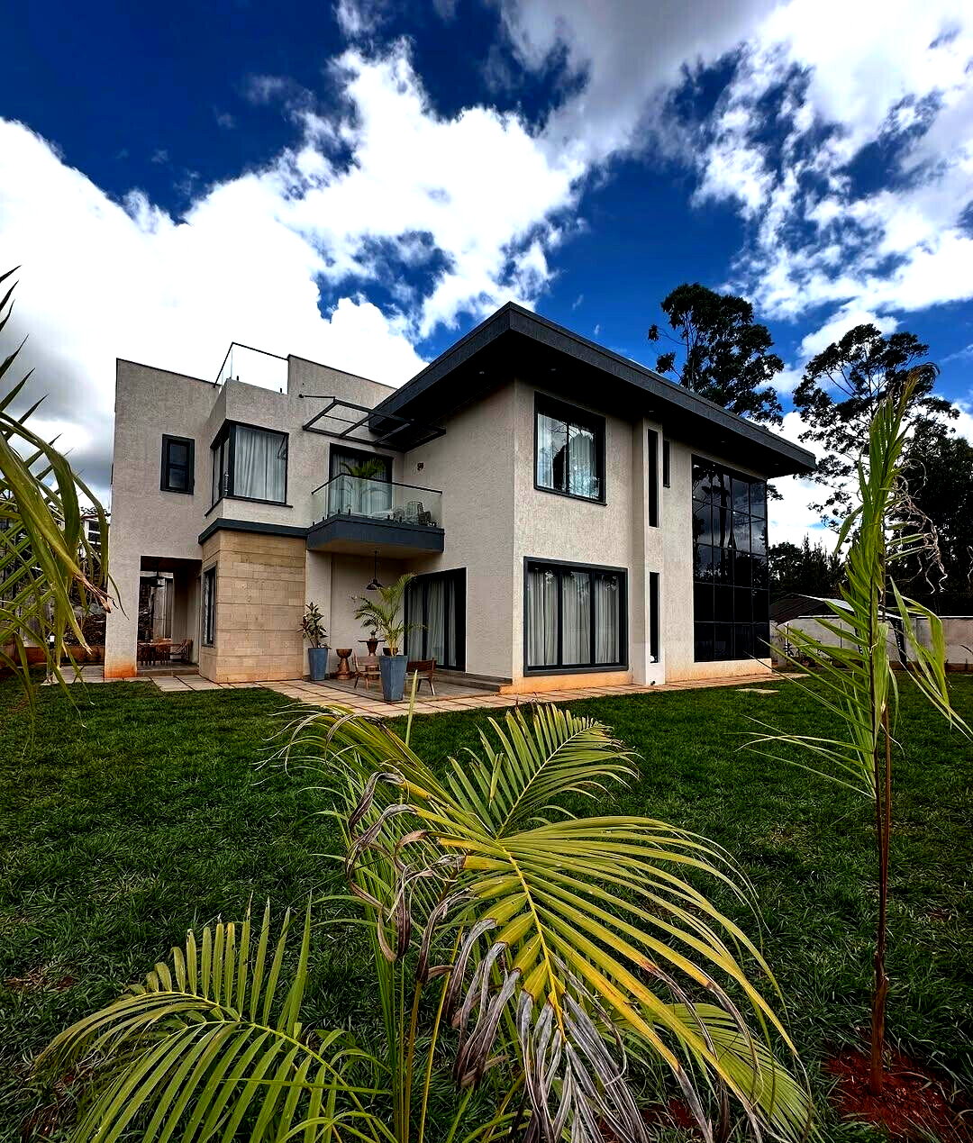 5-Ensuite Villa with Heated Pool & Rooftop Terrace - Loresho